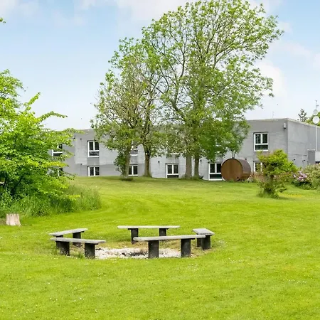 11 Bedroom Awesome In *